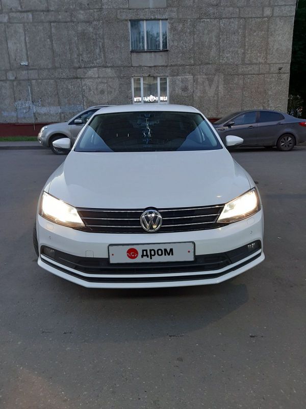  Volkswagen Jetta 2015 , 700000 , 