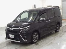 Toyota Voxy 2020