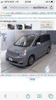    Toyota Voxy 2013 , 1030000 , 