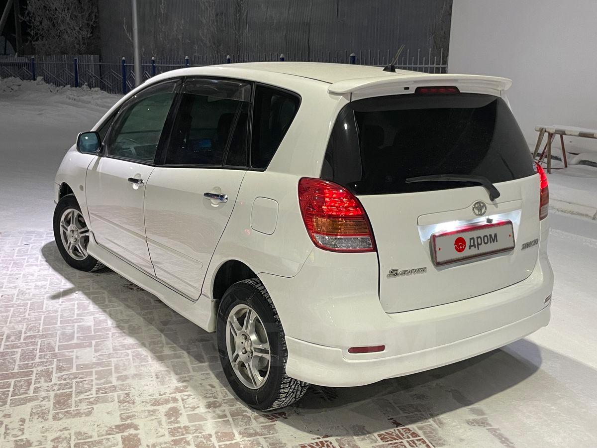 Купить Автомобиль Тойота Королла Спасио
