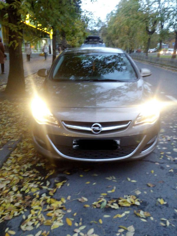  Opel Astra 2013 , 639000 , 