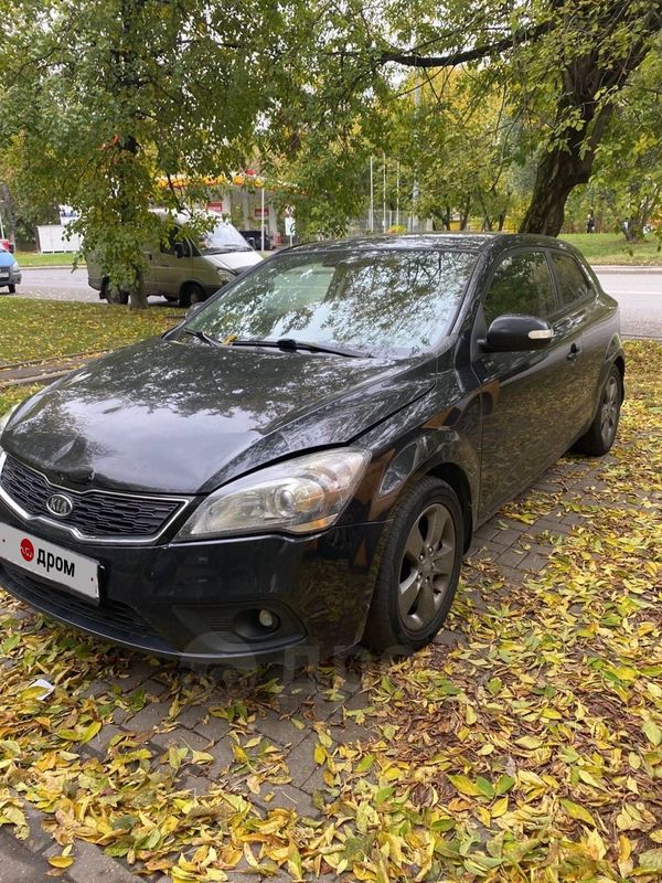  3  Kia ProCeed 2011 , 555000 , 