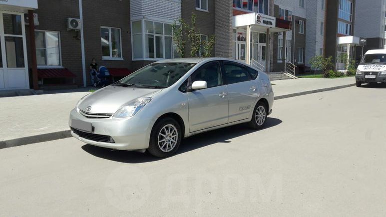  Toyota Prius 2004 , 425000 , 