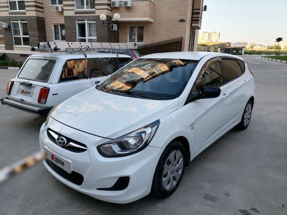  Hyundai Solaris 2011 , 425000 , 