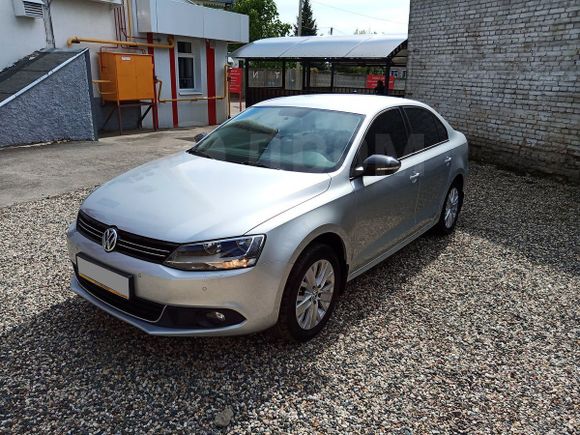  Volkswagen Jetta 2014 , 700000 , 