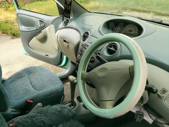  Toyota Vitz 1999 , 204000 , 
