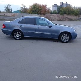  Mercedes-Benz E-Class 2003 , 900000 , 