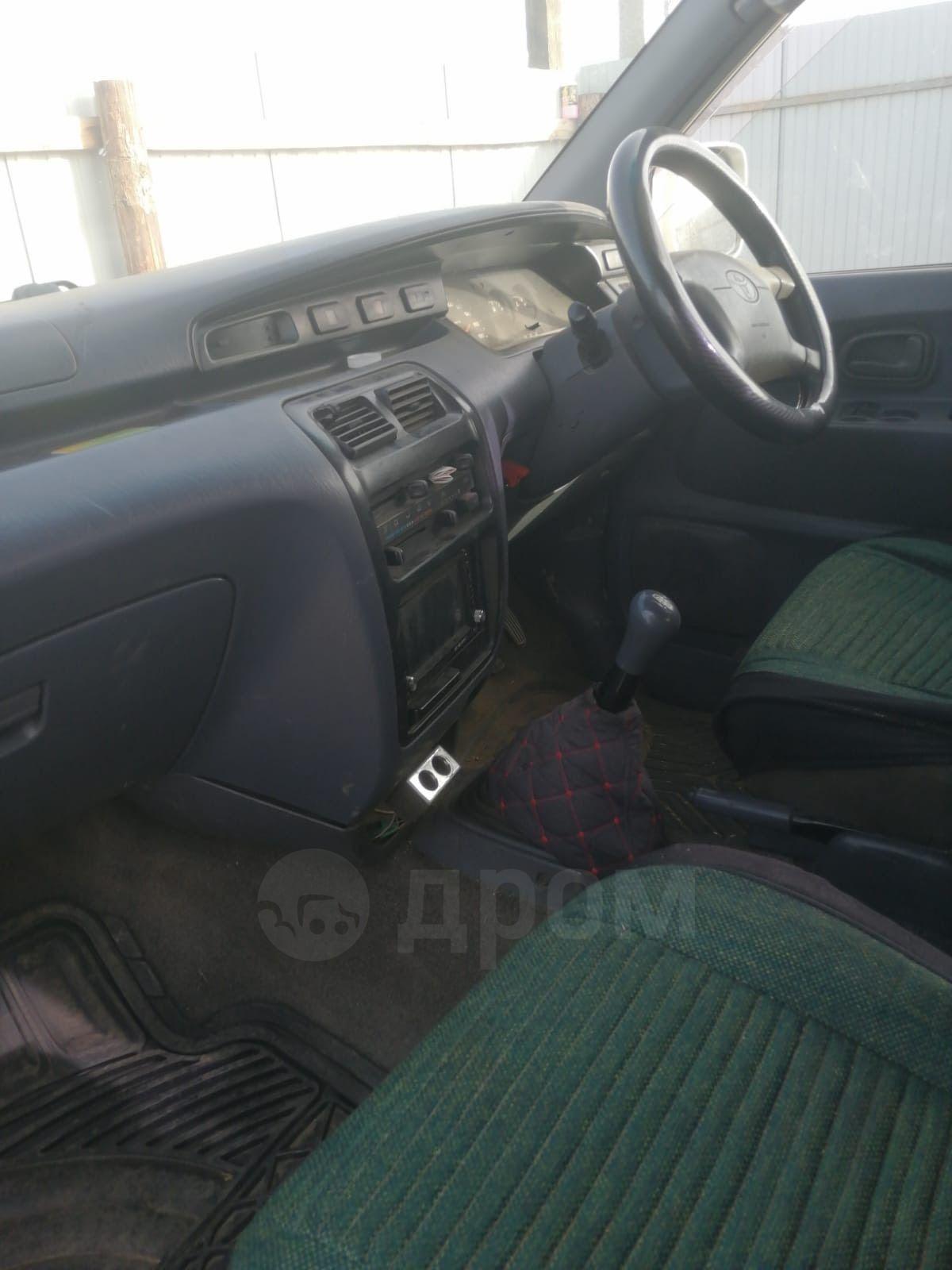 Продам Toyota Lite Ace Noah 1 поколение 1997 дизель минивэн / микроавтобус  бу в в Чита, цена 300000 ₽