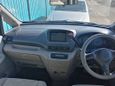    Nissan Serena 2001 , 300000 , 