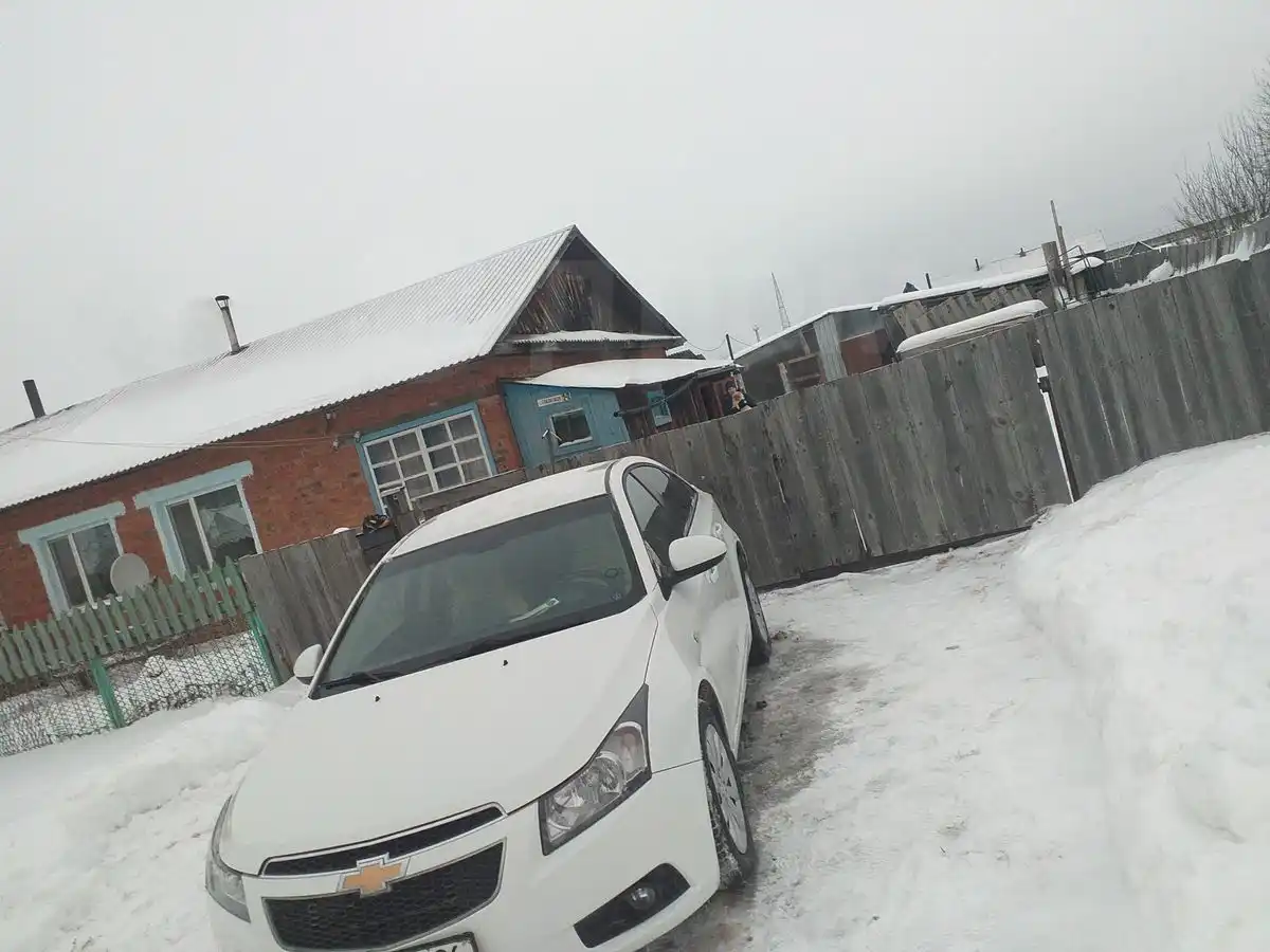 Chevrolet Cruze 12 в Бисерти, Машина в отличном состоянии, езжу аккуратно,  автомат, седан, 1.6 литра, бензиновый двигатель, комплектация 1.6 AT LT