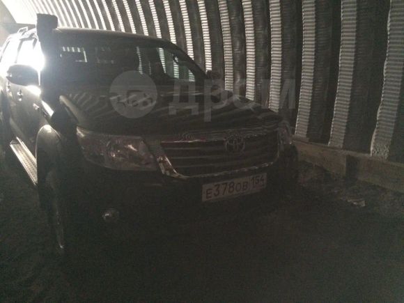  Toyota Hilux 2014 , 1400000 , 