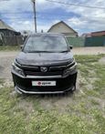    Toyota Voxy 2015 , 1550000 , 