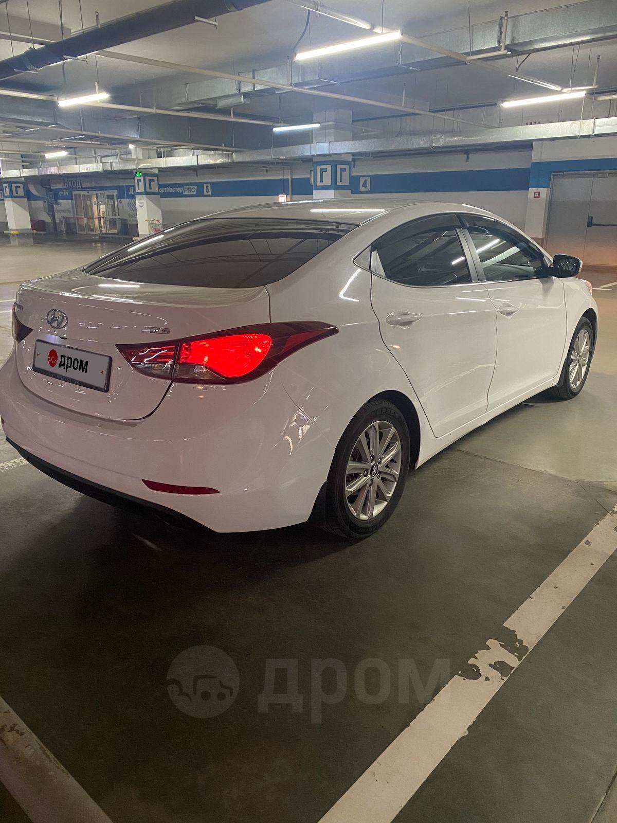 Hyundai Elantra 14 в Красноярске, продам, авто в хорошем состоянии, по  факту 3 владелец, седан, белый, коробка автомат, с пробегом 220000 км, 1.8  литра