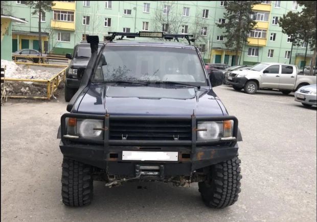 SUV   Mitsubishi Pajero 1992 , 300000 , 