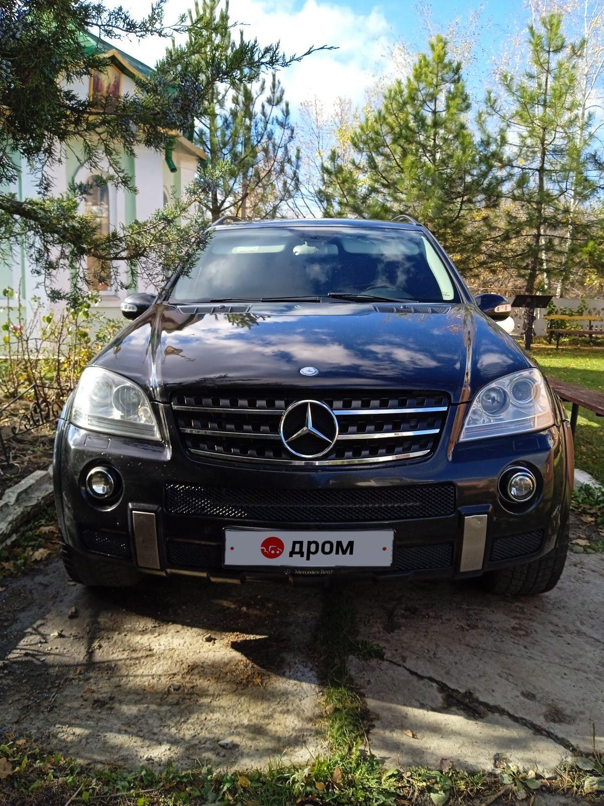 Mercedes-Benz M-Class 2005 в Донецке, Продам Мерседес 3, 5литра, 2005г.в,  4-матик, т.е полный привод, черный, 4вд, с пробегом 240 тысяч км, 3.5  литра, б/у, ML 350 AT 