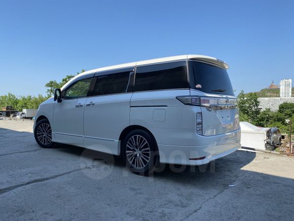    Nissan Elgrand 2017 , 1850000 , 