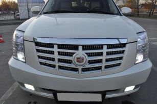 SUV   Cadillac Escalade 2008 , 1750000 , 