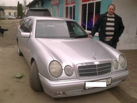 Mercedes-Benz E-Class 1999 , 260000 , 