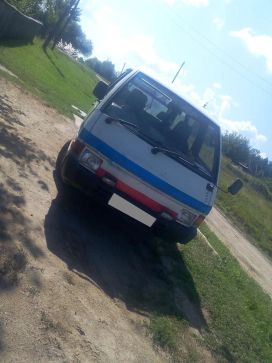    Nissan Largo 1991 , 49999 , 