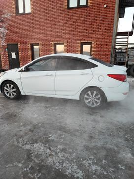  Hyundai Solaris 2012 , 640000 , 