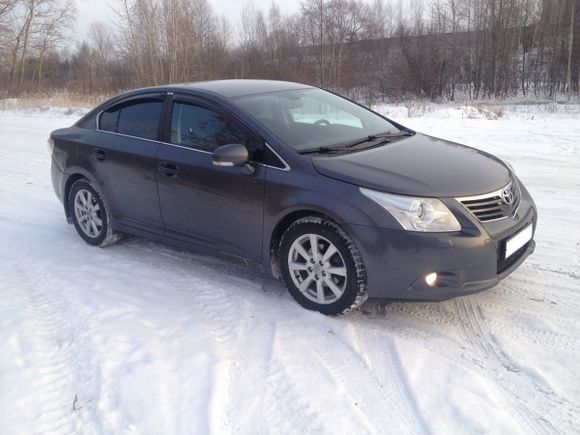  Toyota Avensis 2010 , 625000 ,  