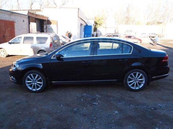 Volkswagen Passat 2011 , 950000 , 