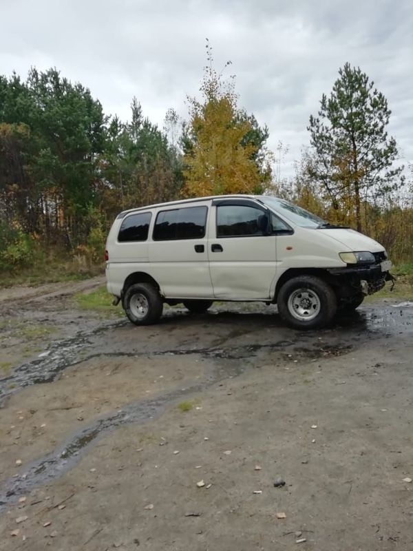    Mitsubishi Delica 1999 , 365000 , 