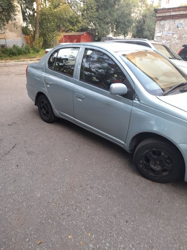  Toyota Platz 2004 , 185000 , 