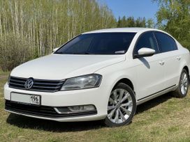  Volkswagen Passat 2012 , 900000 , 