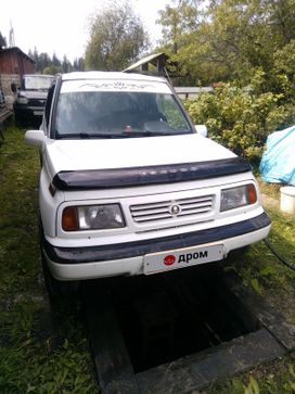 SUV   Suzuki Sidekick 1994 , 300000 ,  