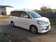    Toyota Noah 2002 , 400000 , 