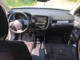 SUV   Mitsubishi Outlander 2017 , 1400000 , 