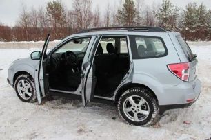 SUV   Subaru Forester 2012 , 1100000 , 