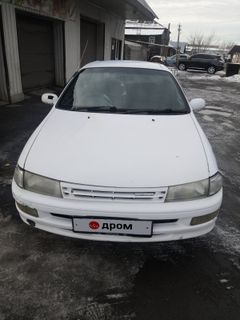 Toyota Carina 2000 белая тонированная