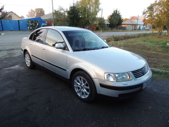 Volkswagen Passat 2000 , 330000 , 