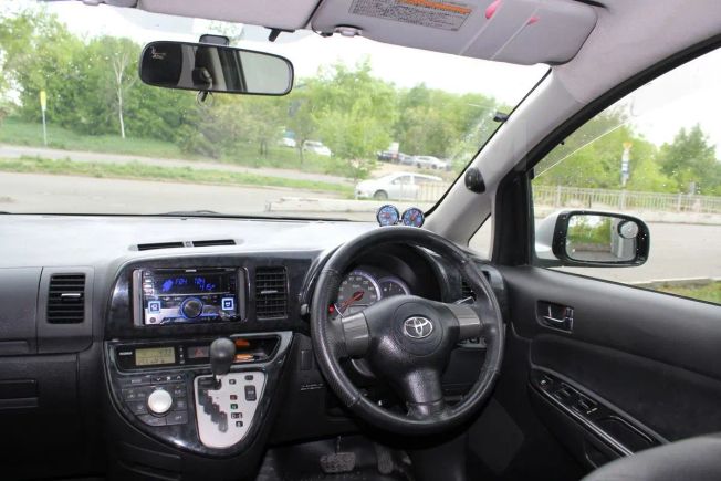    Toyota Wish 2005 , 440000 , 