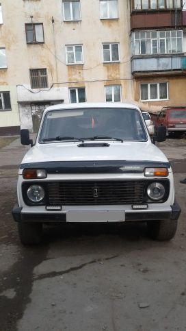 SUV    4x4 2121  2005 , 200000 , -