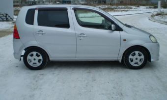  Daihatsu YRV 2001 , 240000 , 