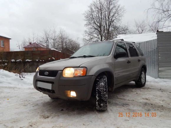 SUV   Ford Escape 2001 , 270000 , 