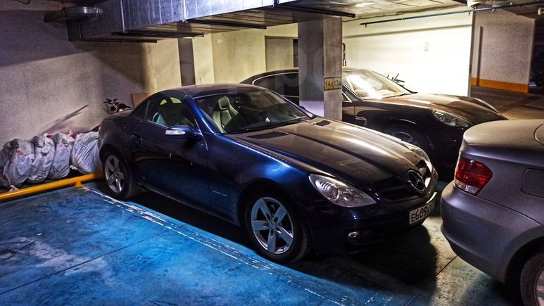   Mercedes-Benz SLK-Class 2006 , 800000 , 