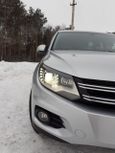 SUV   Volkswagen Tiguan 2011 , 870000 , 