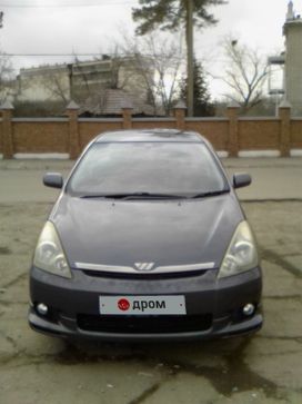   Toyota Wish 2004 , 890000 , 