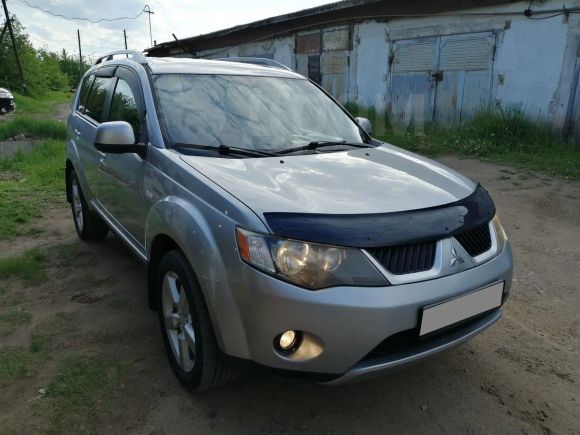 SUV   Mitsubishi Outlander 2008 , 730000 , 