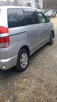    Toyota Noah 2005 , 460000 , 