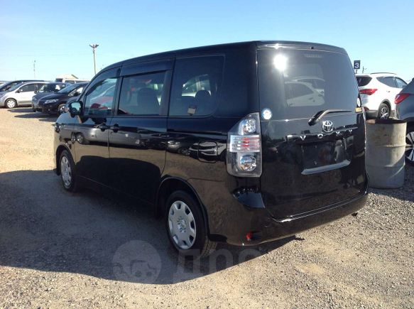    Toyota Voxy 2008 , 540000 , 