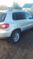 SUV   Volkswagen Tiguan 2010 , 720000 , 