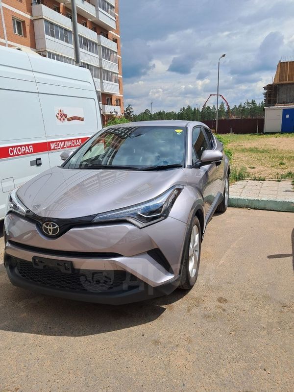 Тойота Chr 2019 серая