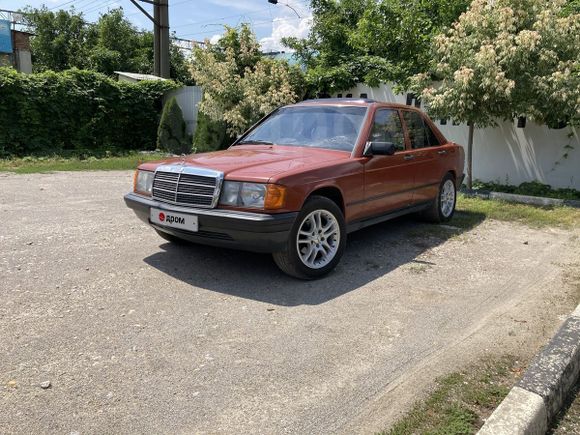  Mercedes-Benz 190 1987 , 180000 , 