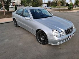  Mercedes-Benz E-Class 2002 , 680000 , 