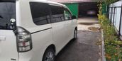    Toyota Voxy 2013 , 1150000 , 